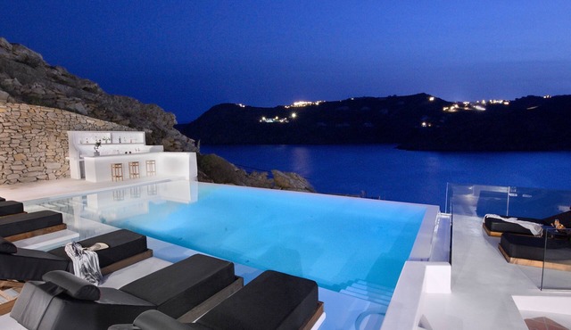 Villa 'Wonderful Chrysta' with Sea View and Pool