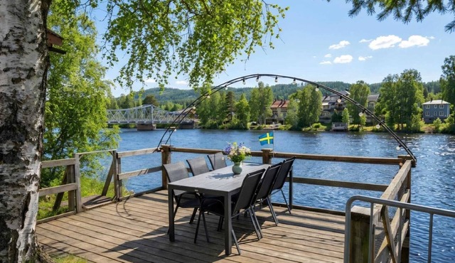 Waterfront Villa | Private Jetty | Family and Kids friendly | Scenic Views