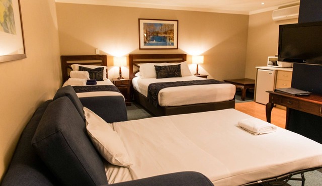 Wattle Grove Motel