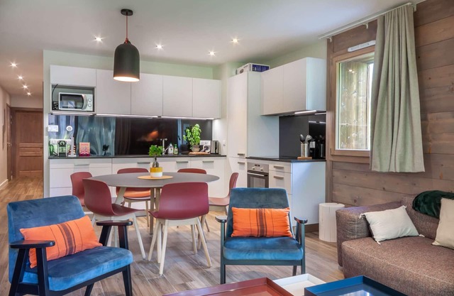 Lapia 1 : New built apartment with garden