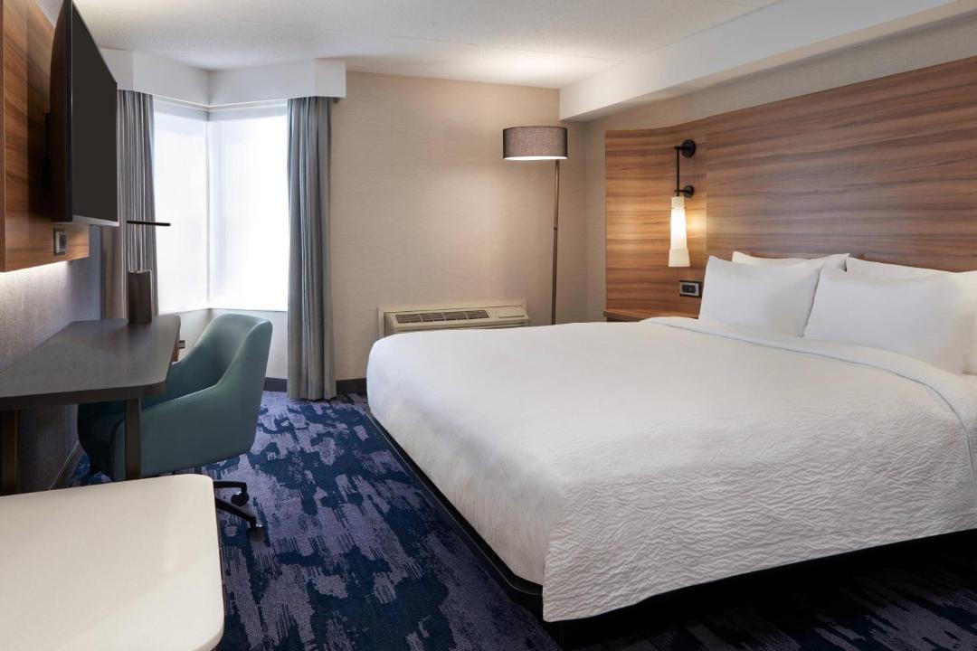 Fallsview Hotel | Fairfield by Marriott Niagara Falls, Canada