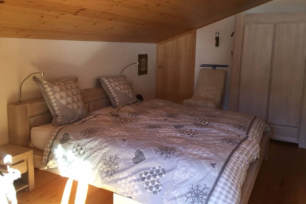Photo of Bedroom in Ormont-Dessus