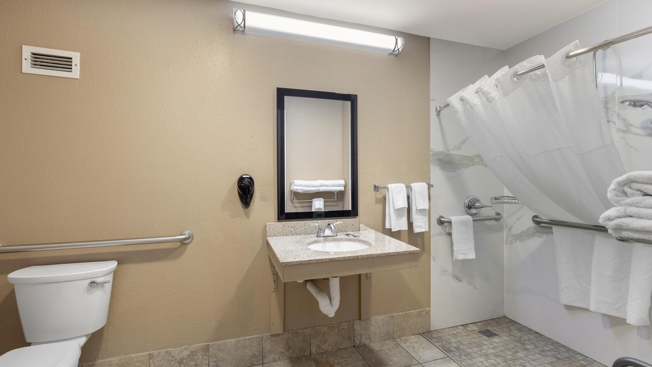 Photo of Bathroom in Lumberton