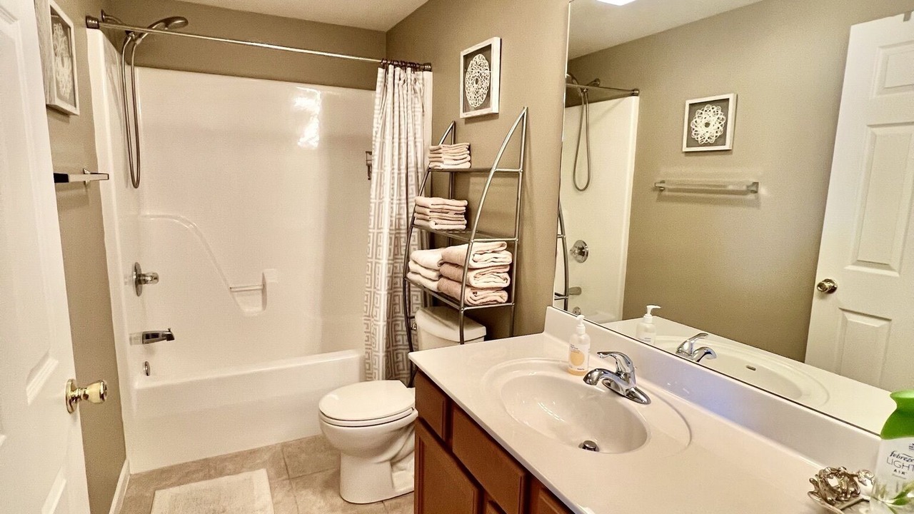 Photo of Bathroom in Village of Four Seasons