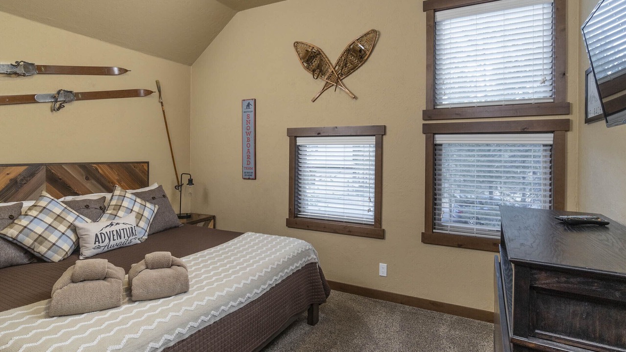 Photo of Bedroom in Sunriver