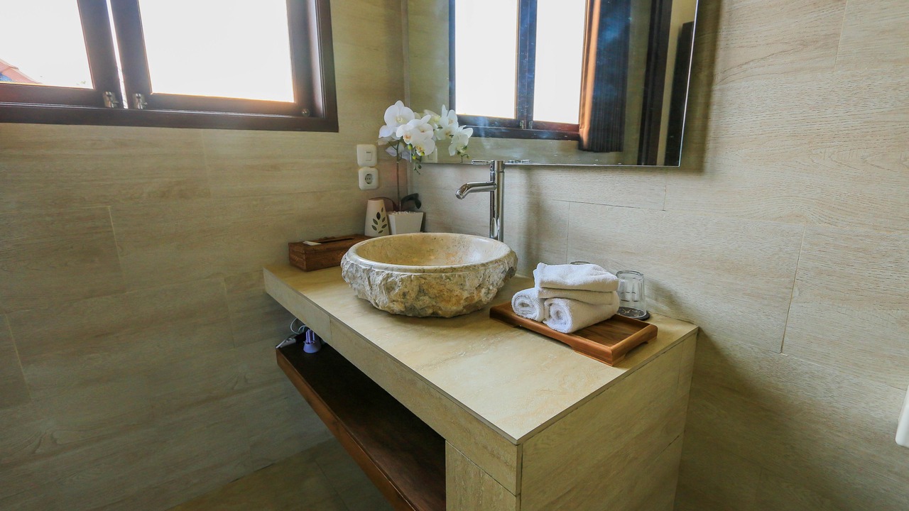 Photo of Bathroom in Kedewatan