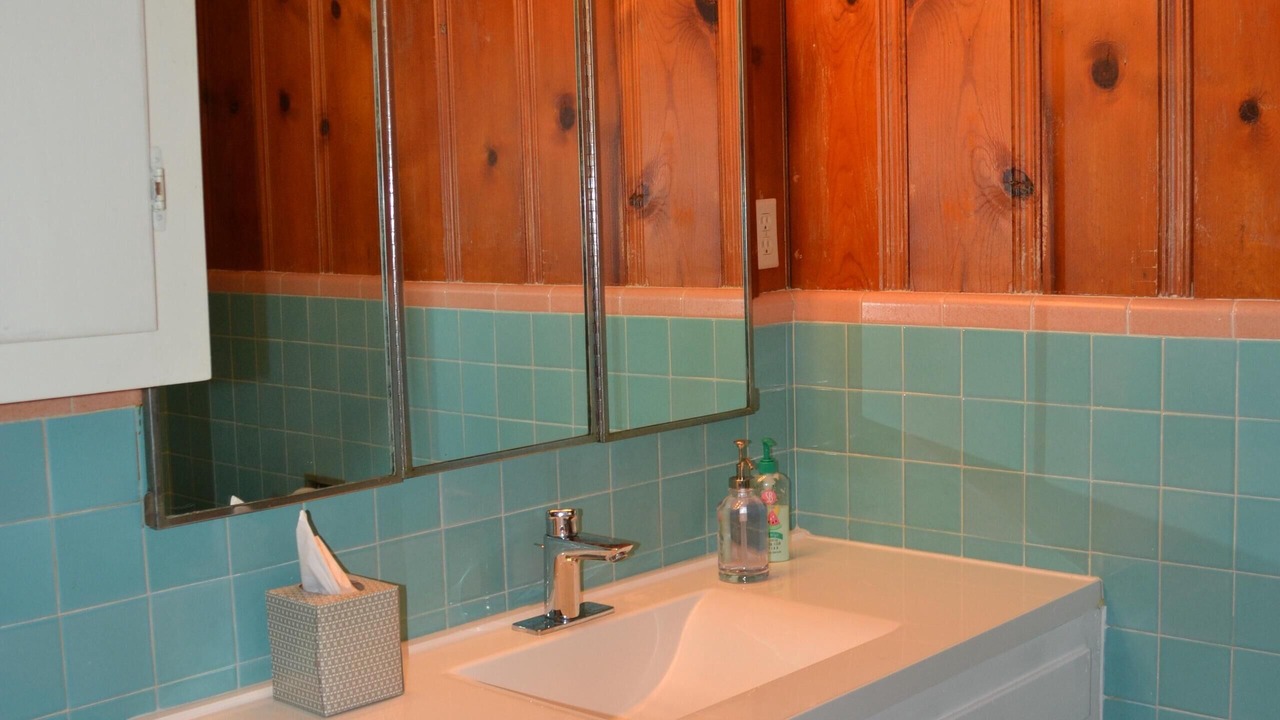 Photo of Bathroom in Bonnabel Place