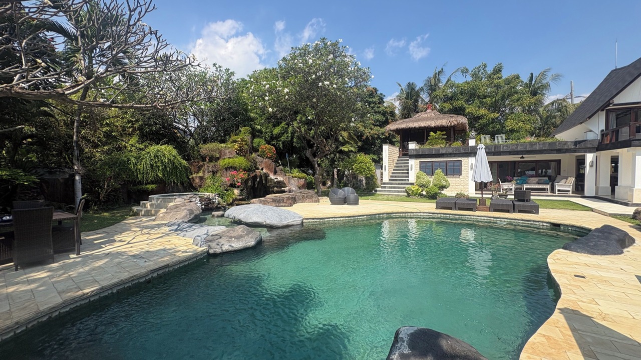 Photo of Outdoor in Dencarik