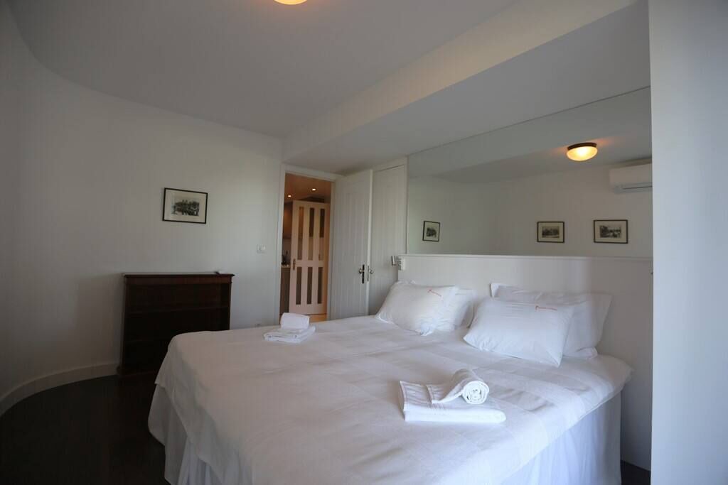 Photo of Bedroom in Cascais