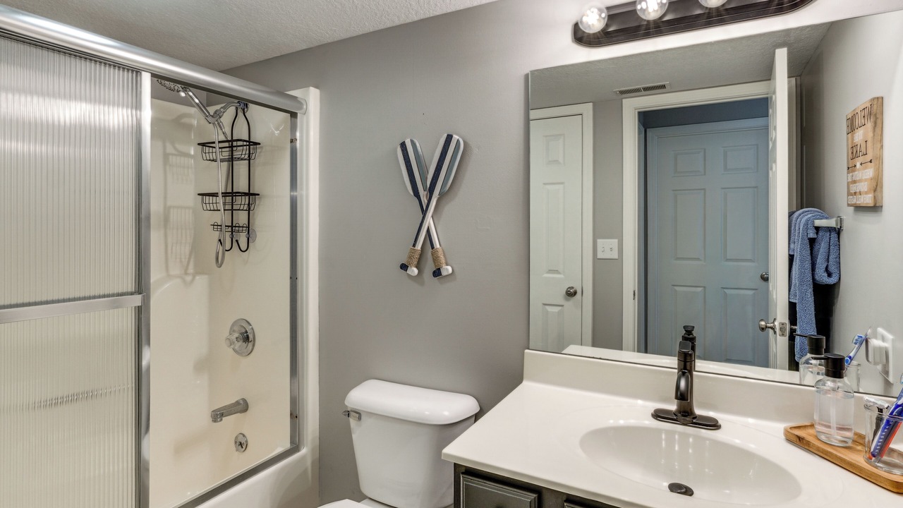 Photo of Bathroom in Village of Four Seasons