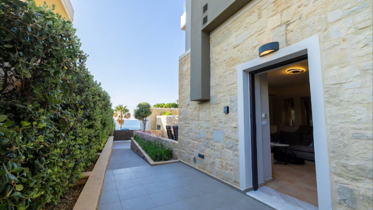 Photo of Patio Balcony in Kato Stalos