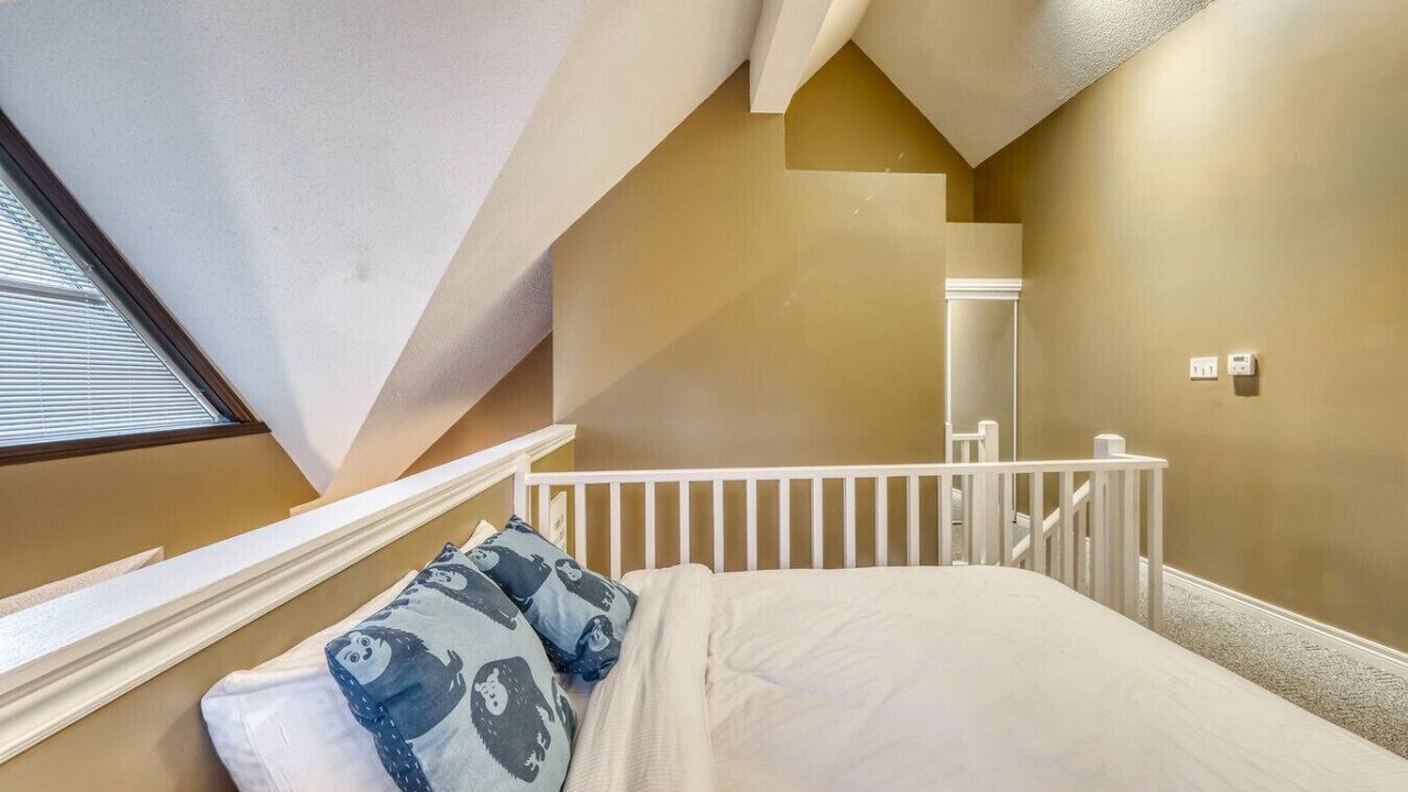 Photo of Bedroom in Craigleith