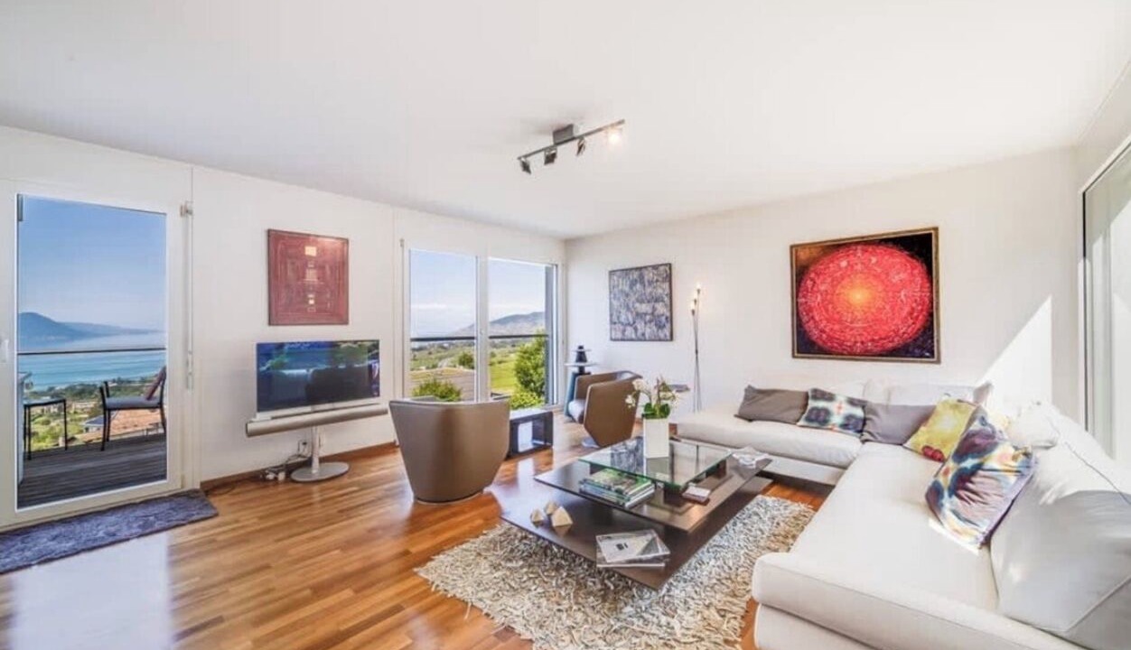 Photo of Livingroom in Montreux