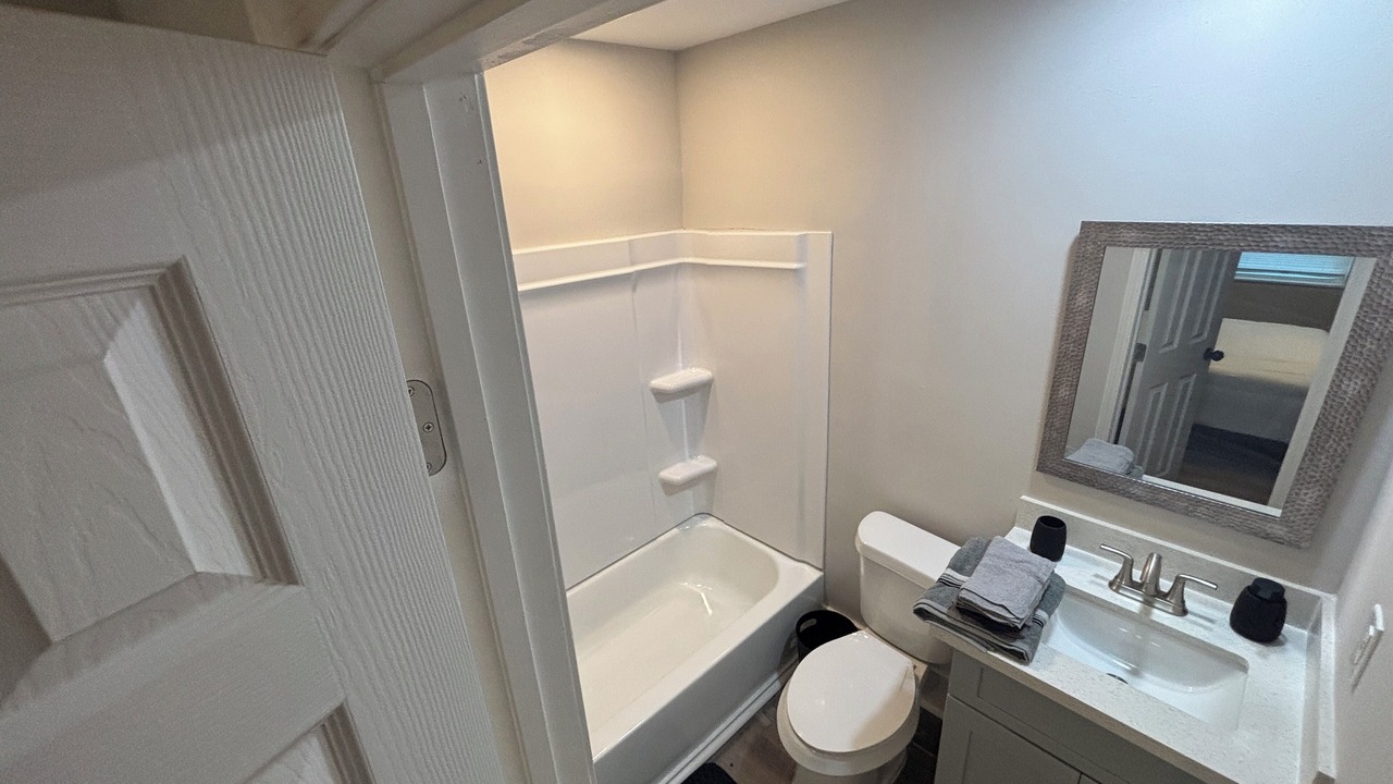 Photo of Bathroom in Kenner - Louis Armstrong International Airport