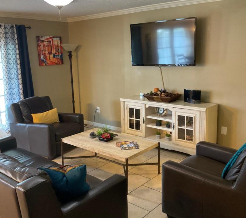 Photo of Livingroom in Kenner - Louis Armstrong International Airport