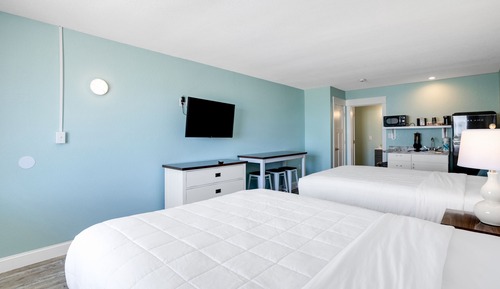 Junior Studio Suite, 2 Queen Beds, Kitchenette