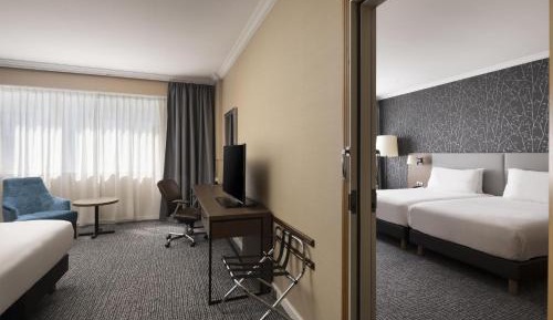 Family Connecting Rooms