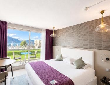 Double Room with Lake View and Spa Access