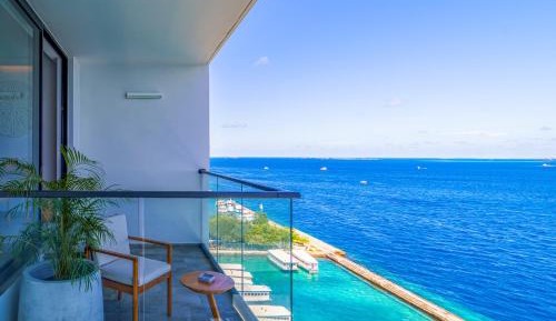Superior Ocean Front (Free Airport Transfer)