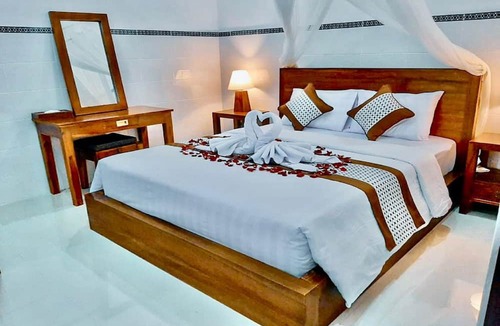 Mambal Hotel | Belvilla Serene Picturesque Near Monkey ForestNearPura Tirta Tawar