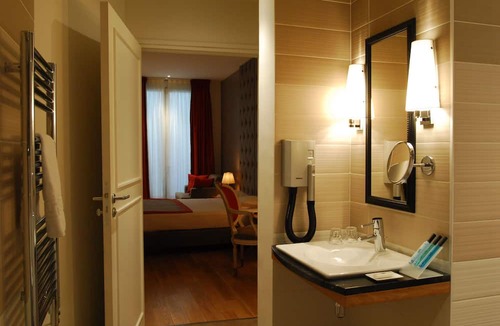 Quartier de la Porte-Saint-Denis Hotel | WHO - Windsor Hotel Opera