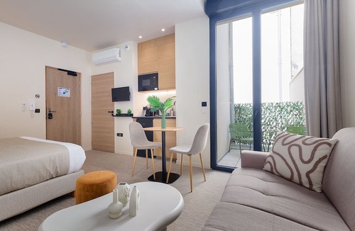 Billancourt–Rives de Seine Hotel | Maison Solférino