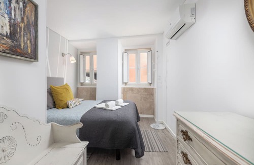 Lisbon Old Town Hotel | Designer Flats in Lapa