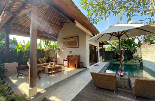 Sayan Villa | Rumah Dadong