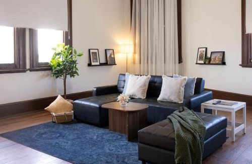 Fremantle Hotel | The Beaconsfield Hotel