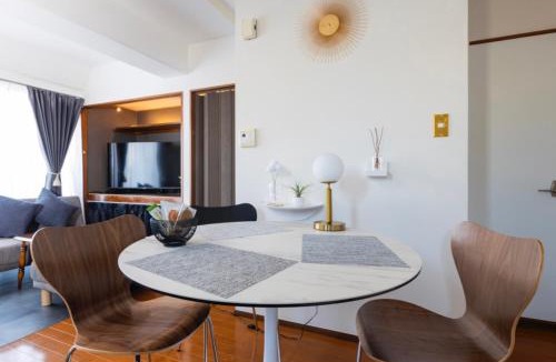 Shirokane Apartment | LiveStay HIROO - 1BR and Cozy Living Area, 5th floor NO elevator, 34m2, 1-3 ppl, Hiroo Area, from Stn 10 min to Shibuya
