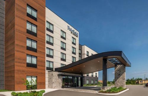 Gravenhurst Hotel | Fairfield by Marriott Inn & Suites Gravenhurst Muskoka