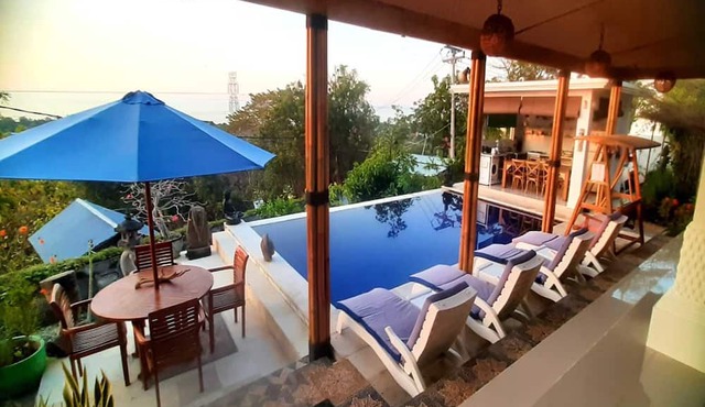 Tranquil Oasis Villa Near Lovina Beach