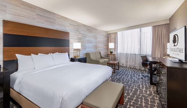 DoubleTree by Hilton Denver - Aurora
