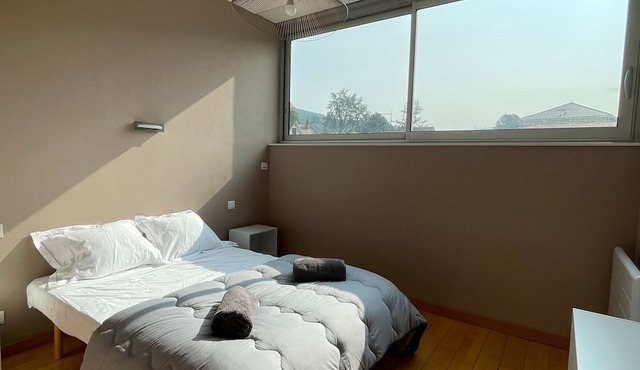 Aix-les-Bains T3 with terrace, parking and pets allowed