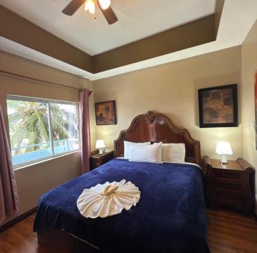 Hotel Royal Blue & Golf Cart Rental