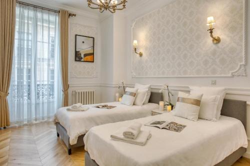 Galeries LaFayette - 7 bedrooms - lift - aircon